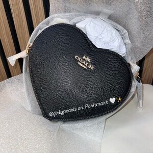Coach Heart Bag Top Handle & Crossbody 🖤 NEW